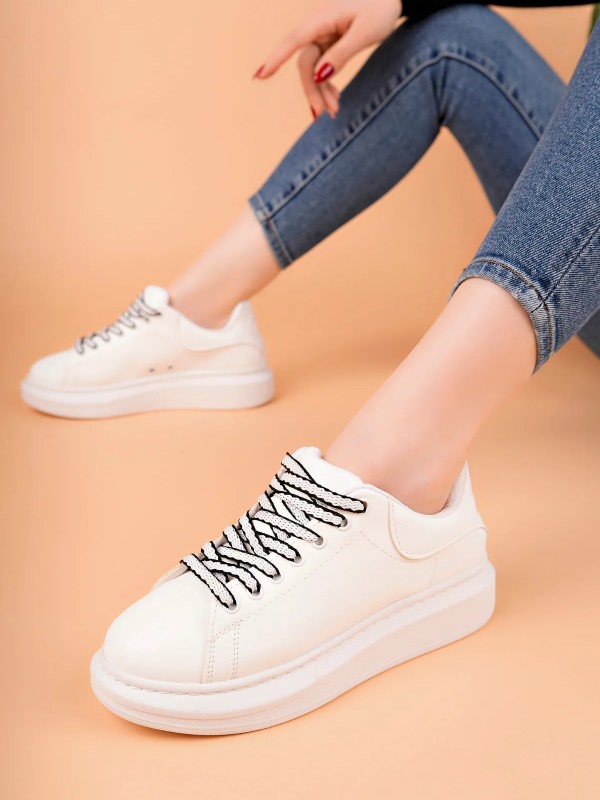 Luis a Costa LC107 Beyaz Bağcıklı Kadın Ayakkabı… Luis a Costa LC107 Beyaz Bağcıklı Kadın Ayakkabı…