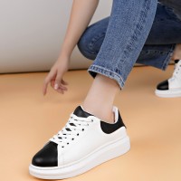 Luis a Costa LC109 Beyaz Siyah Cilt Beyaz Taban Kadın Sneaker