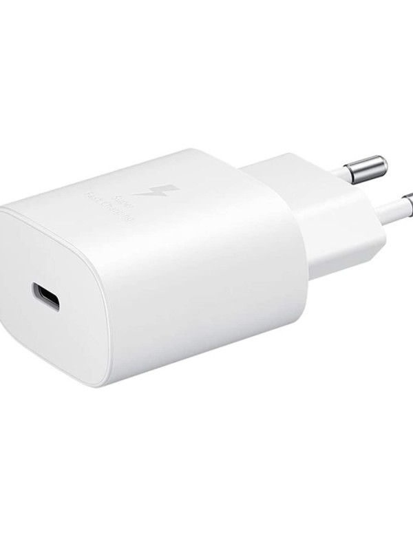 FitPlus FP-TA800N 25W Super Fast Type-C Çıkışlı Şarj Adaptörü Beyaz
