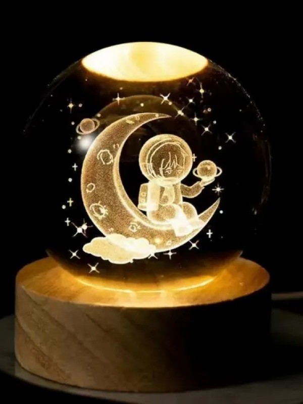 Ay Üstünde Astronot Tasarımlı Işıklı Cam Küre (6 cm)… Ay Üstünde Astronot Tasarımlı Işıklı Cam Küre (6 cm)…